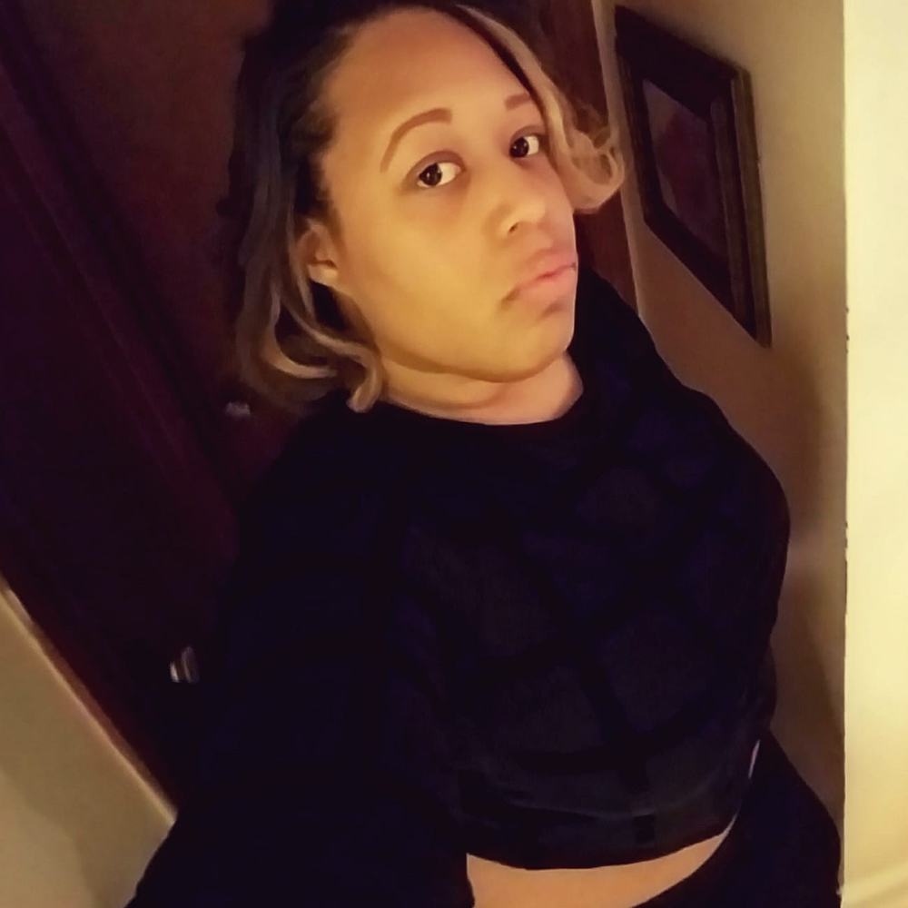 Meet your Posher, Nina